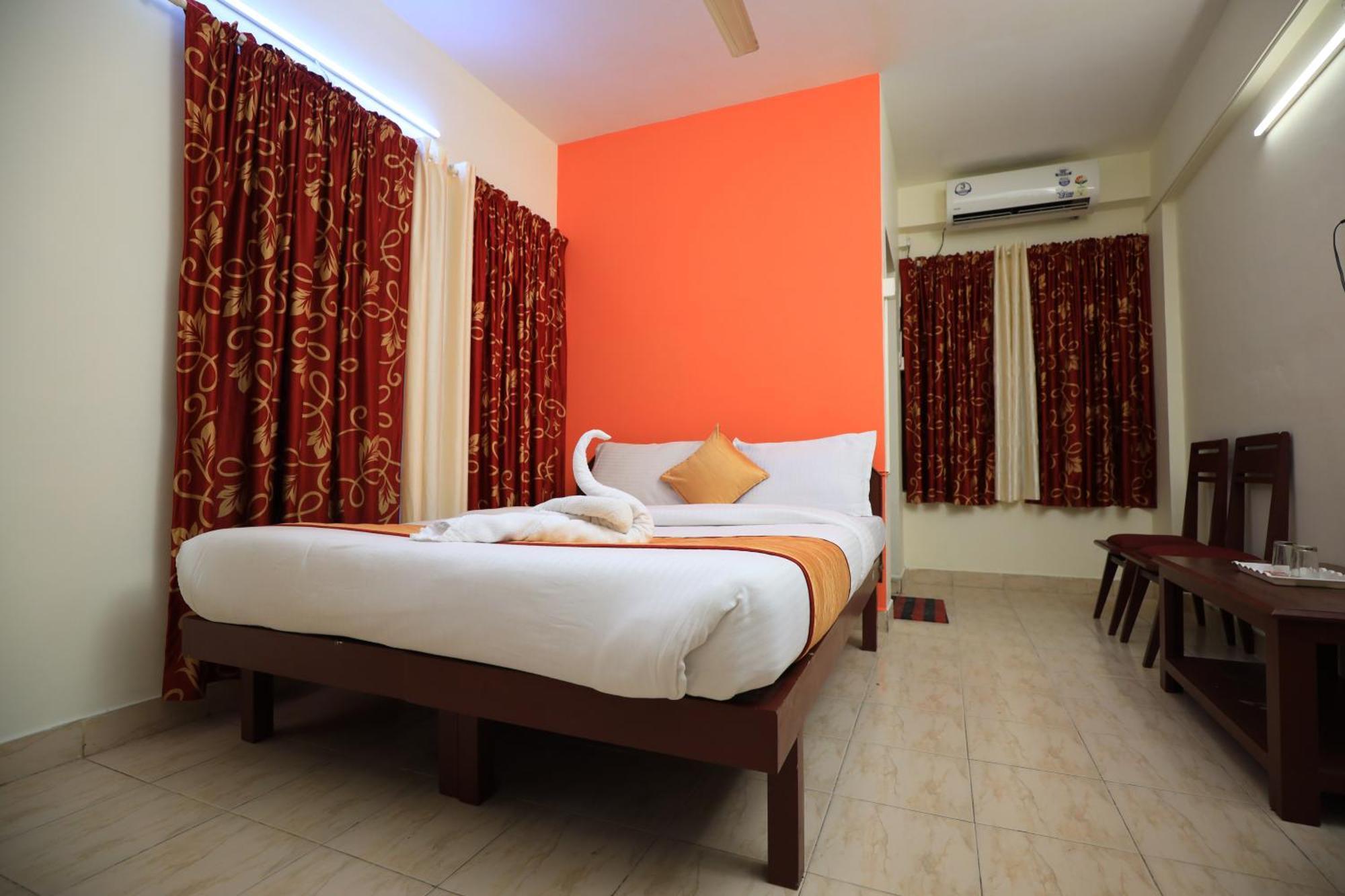 Hotel Gamas Inn Thiruvananthapuram Buitenkant foto