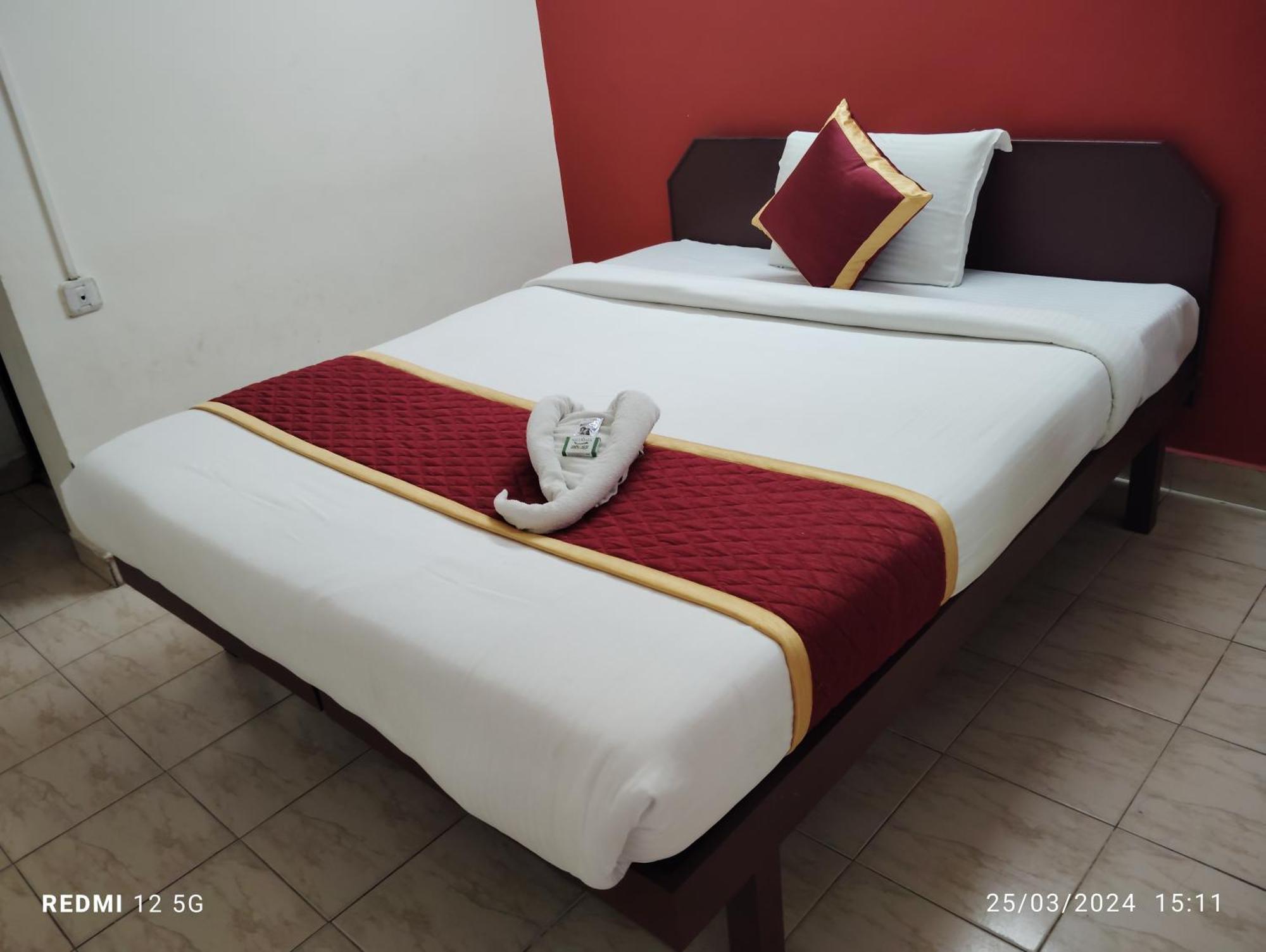 Hotel Gamas Inn Thiruvananthapuram Buitenkant foto